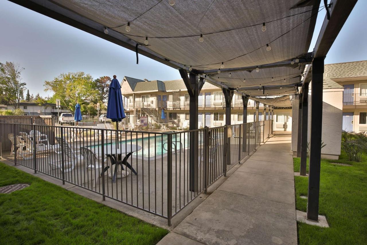 Motel 6-Sacramento, Ca - Central エクステリア 写真