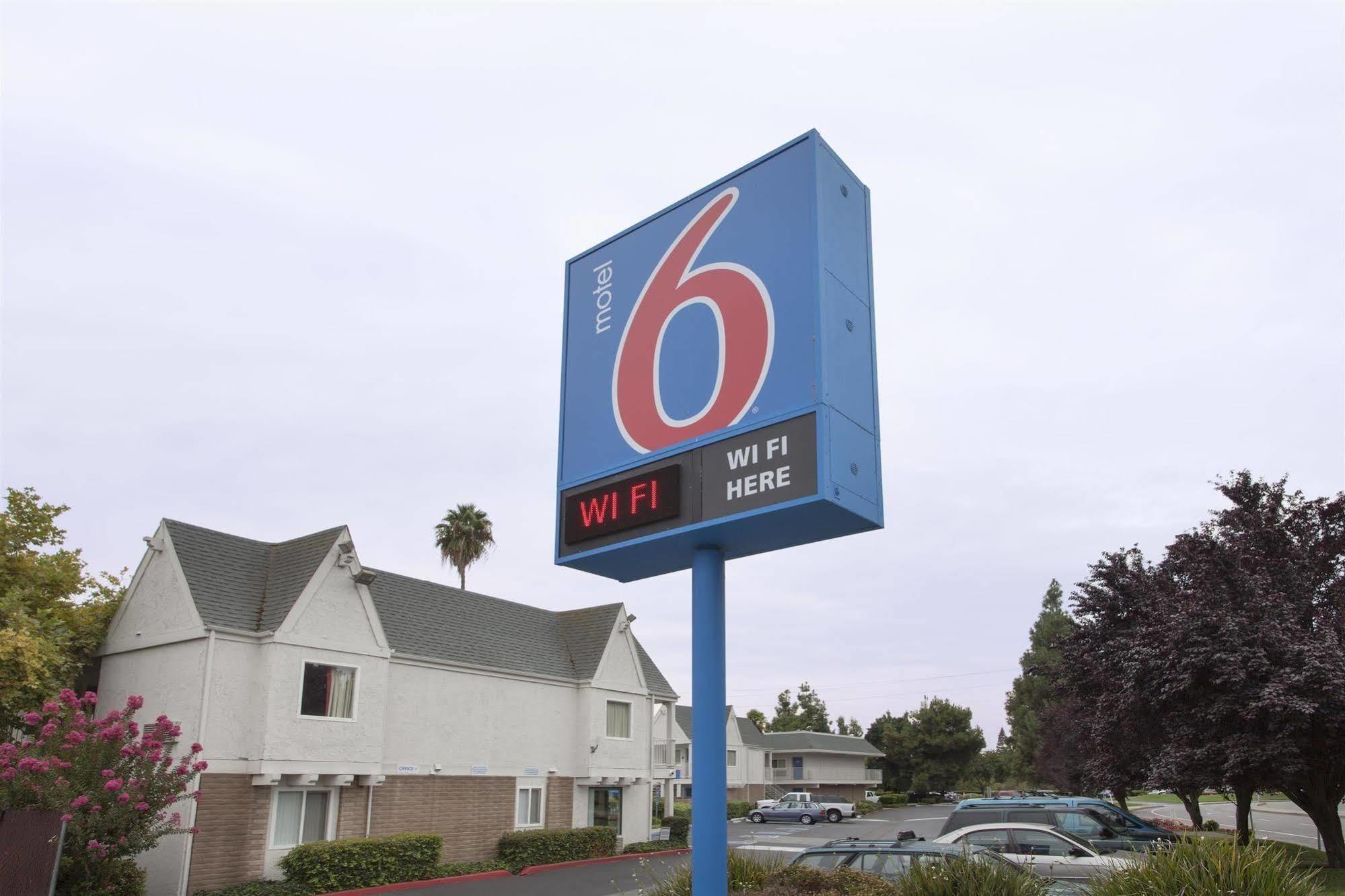 Motel 6-Sacramento, Ca - Central エクステリア 写真