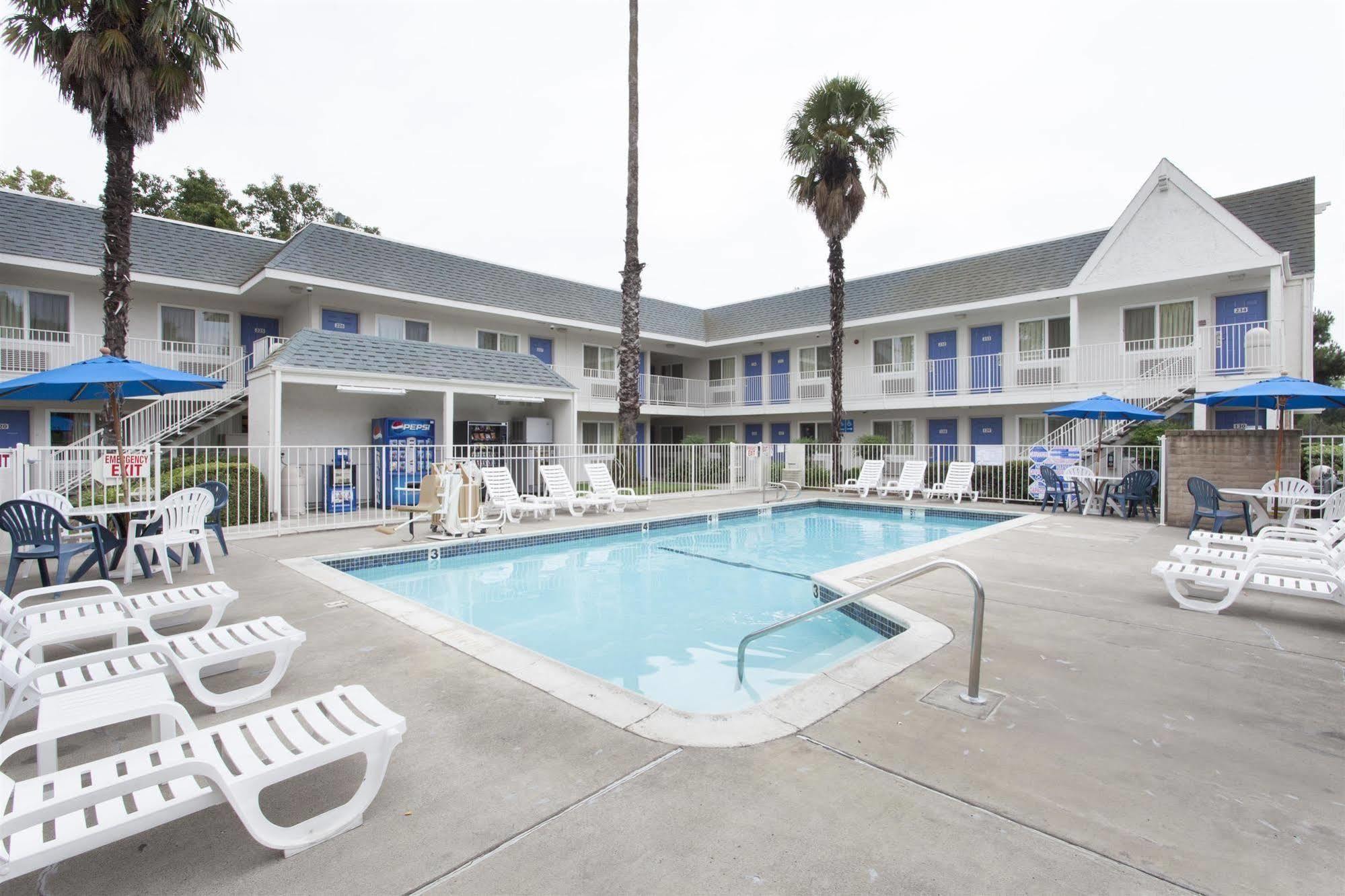 Motel 6-Sacramento, Ca - Central エクステリア 写真
